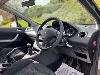 /photos/12819/4d8aa482-9aea-433d-8b44-c7ee2e721c56_i320x240.jpg