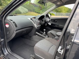 /photos/12819/56056f04-3398-4d3e-8138-1a4fdeda107d_i320x240.jpg