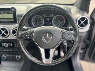 /photos/12819/5d1961bf-8dbd-44f0-ac70-a2971cf25670_i320x240.jpg