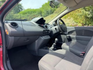 /photos/12819/630266af-7b2e-43fd-b096-b684c66ced3f_i320x240.jpg
