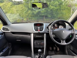 /photos/12819/a196b02b-85f8-4eba-9f44-a73e722c4e24_i320x240.jpg