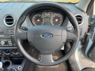 /photos/12819/c96bf9a8-254a-4f10-8860-a7bc6d156eb2_i320x240.jpg